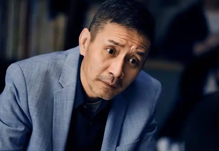 演员田小洁:当过汽修工,28岁考中戏,离婚后娶江珊,他凭啥?_曾萍_父母_