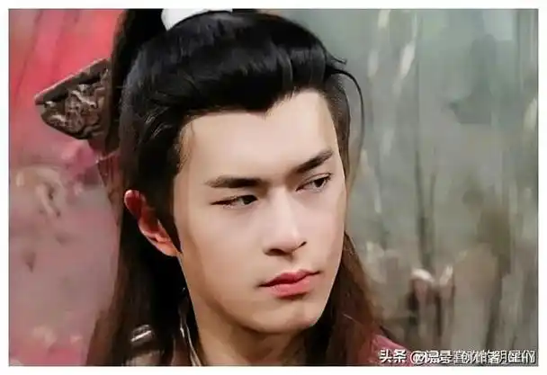 年轻时期的古天乐颜值爆表了吧,太帅了,太迷人了,气质简直是绝绝子哦!