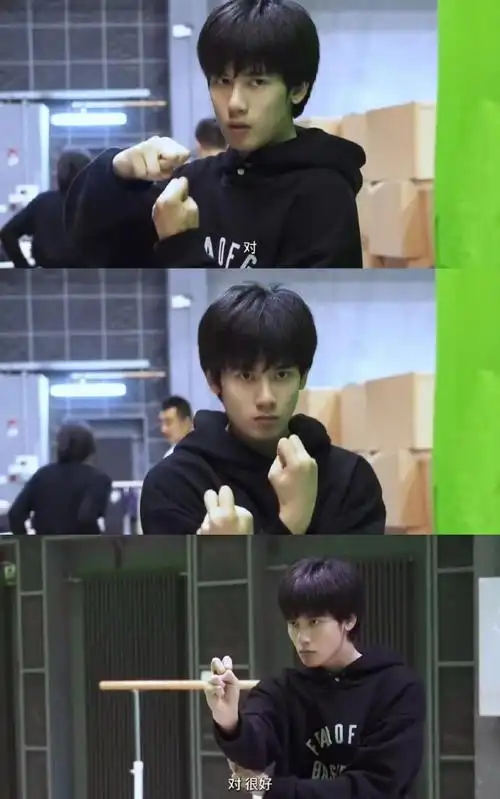 胡先煦演漫改包安心的##ip暑期夏令营##电影正当夏