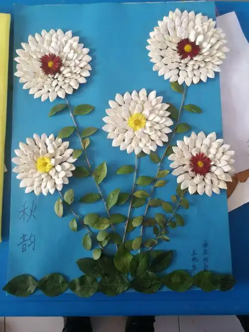 东光镇校园文化建设展示11——曲庄幼儿园《师幼粘贴画作品展》