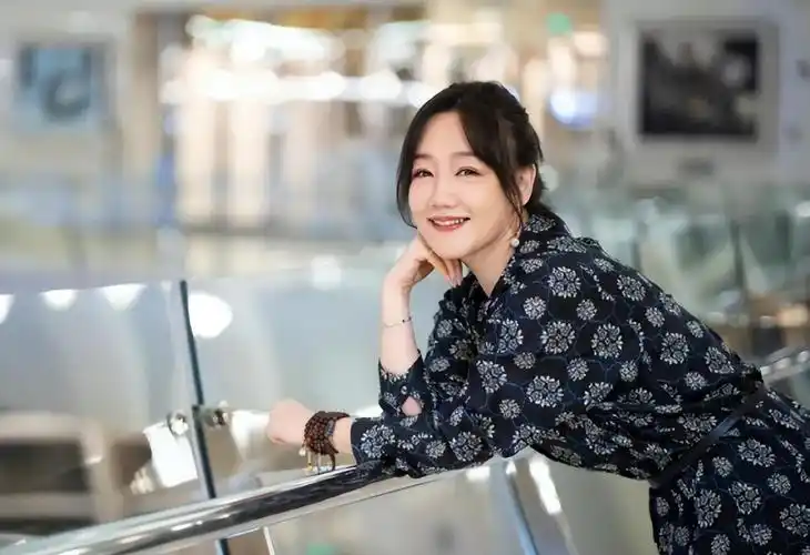 02."哈妹"薛佳凝