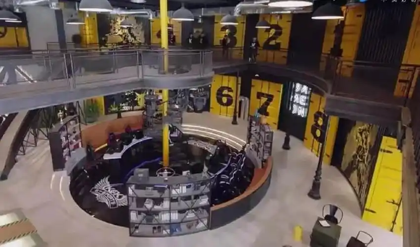 不同箱体的排列组合,满满的工业风~在外观保留了集装箱原貌,kk俱乐部