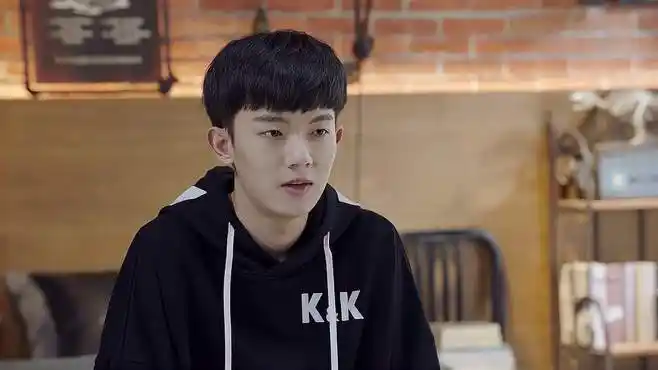 亲爱的热爱的:老韩单独留97,小可爱心里一紧,结果是让他搞团建-影视综