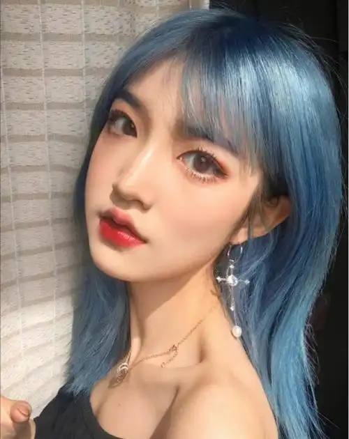 夏天就是要给头发上点色!这些超火的发色你值得拥有,百搭又显白