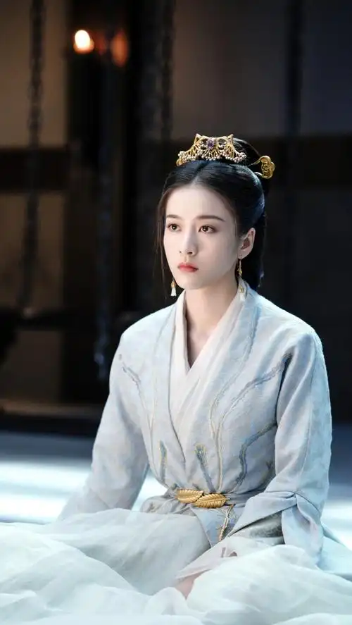 白发容乐张雪迎