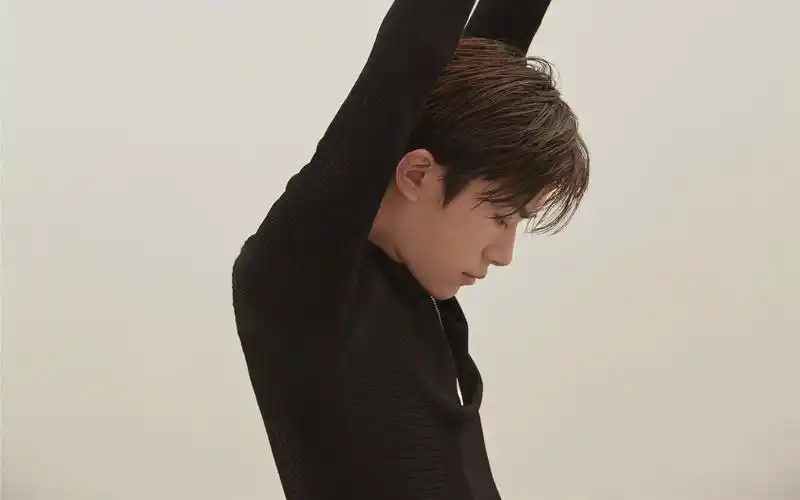 tfboys易烊千玺帅气图片桌面壁纸