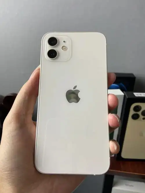 苹果12白色真是棒