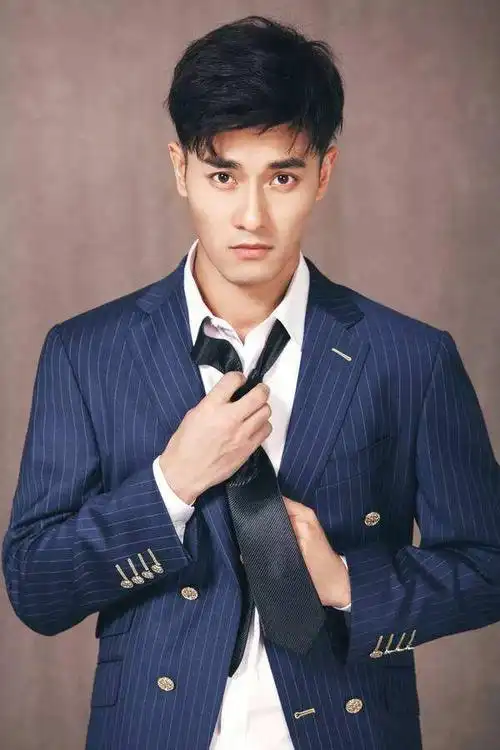北影演员郑凯帅气写真
