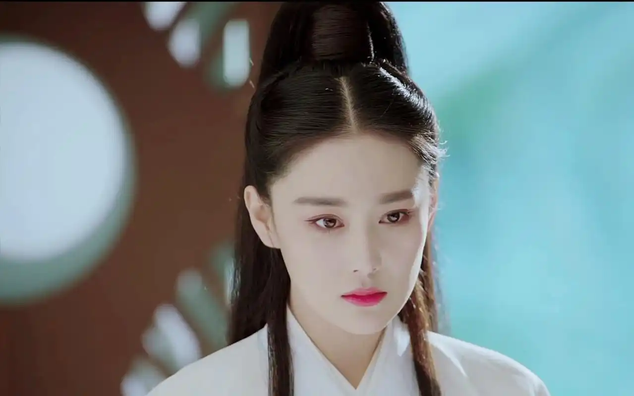 张馨予《花谢花飞花满天》谢千寻截修,大气美人
