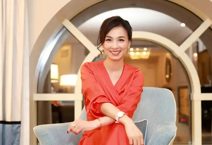 张庭:从爆红女星到微商教母,如今身价300亿,你怎么看? - 114货源网