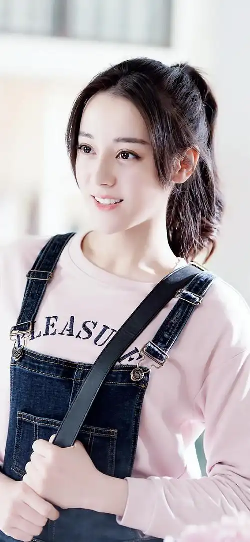 迪丽热巴 的新剧大家都看了嘛热巴是真的很美啊怎么会有这么漂亮的