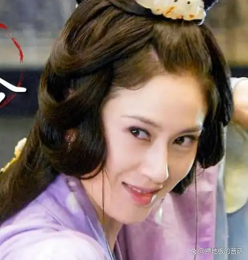 赵柯这个给人惊艳印象的自媒体工,既有出色的演技,又有姣好的颜值,让