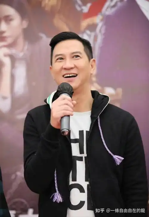 张家辉,1964年12月2日出生于中国香港,中国香港男演员,导演.