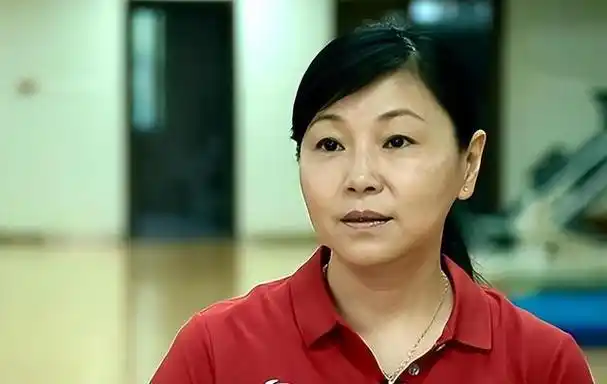 回顾赵沁心腰部有纹身一代天才泯然众人被周继红放弃