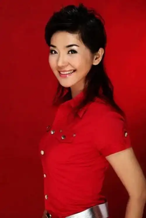 方琼:原本姓曹,与领导闪婚生子,婚后分居多年,她过得幸福吗