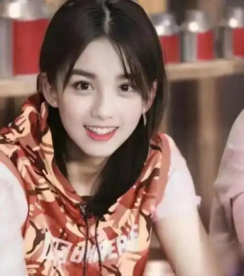 吴磊女装只有零次和无数次吴磊女装照片大全