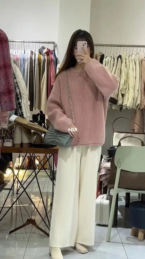 豆沙色绵羊绒大毛衣