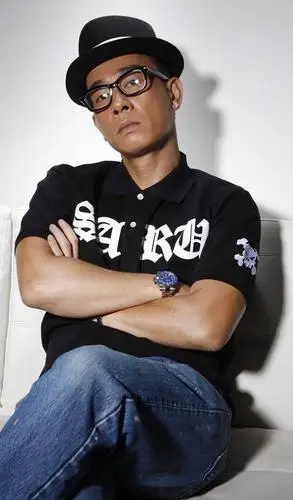 你看过古惑仔但你不一定知道这样的陈小春