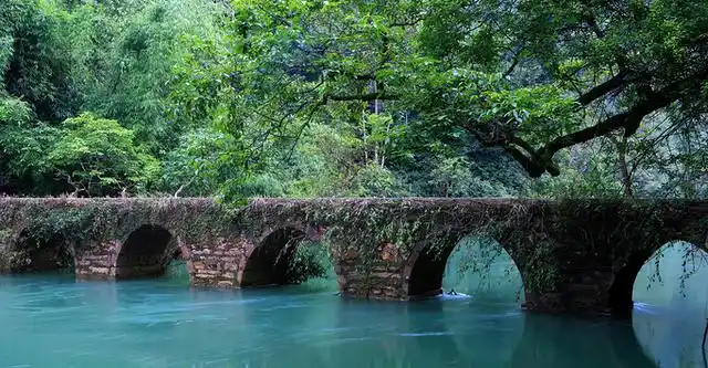 与水有关的诗句,与山水有关的诗句(看小桥流水,烟柳画桥)