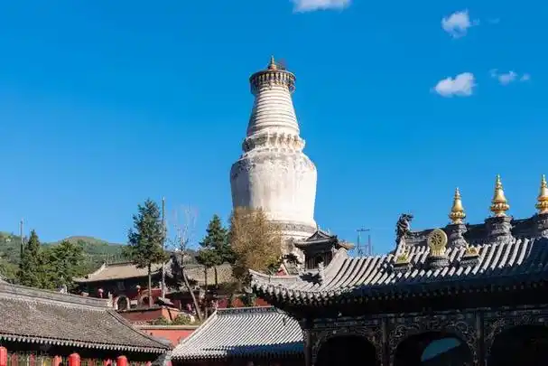 五台山风景区:佛教名山,自然与宗教的完美融合!