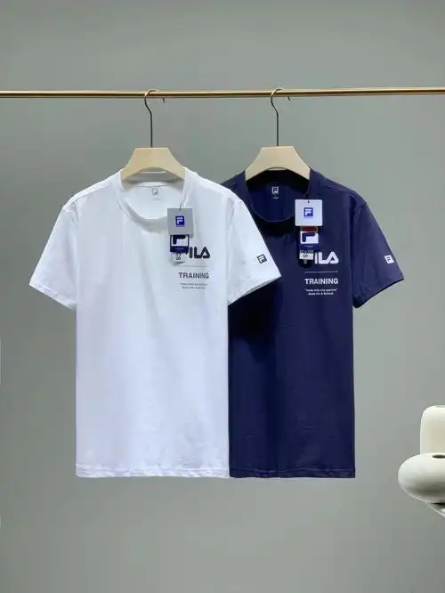 简约风格类型每年经典 斐乐经典款短袖