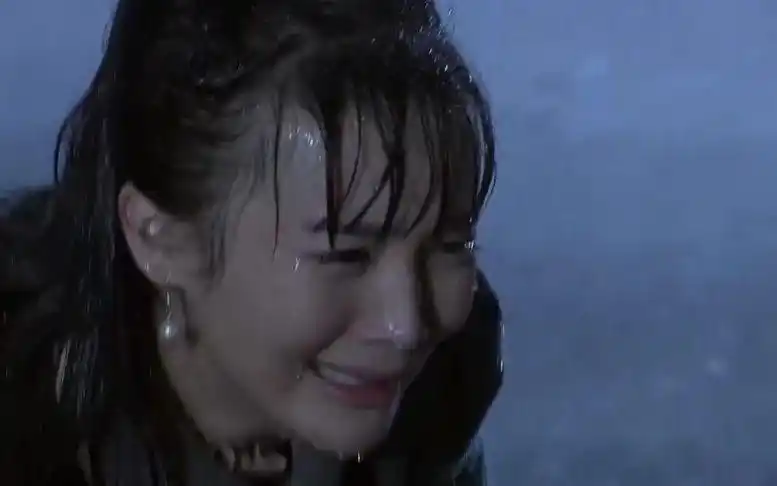 掩不住的阳光23:姑娘得知方志敏被枪决,雨中哭泣,这一幕太悲伤_哔哩