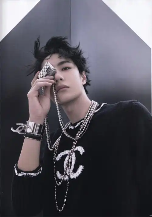 计入销量 智族杂志2021年10月十月王一博嘉人now/时尚芭莎-东新图书