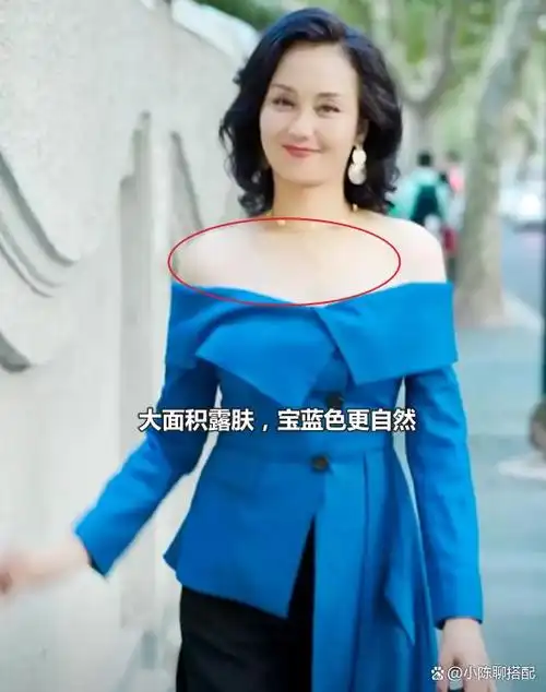 据说曾经的挂历界有三大女神,北京有瞿颖,杭州有周迅,上海有李颖,对于