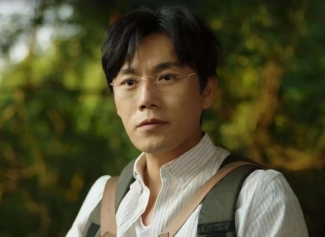 秦昊新剧9.5封神,瘦了20斤模仿彪子跳舞庆祝重回颜值巅峰