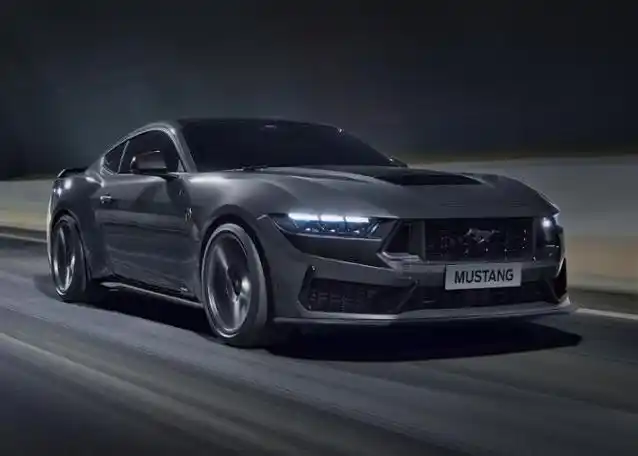 it之家注意到,福特在 2015 年推出了上一代野马,该车型配备 2.