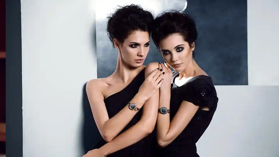 珠宝手表类高端智能手环搭景人物平面广告拍摄案例