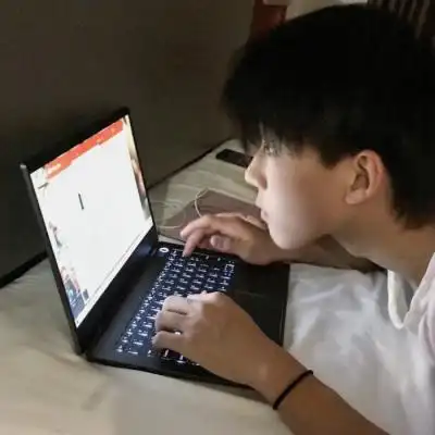 头像男生最火真人帅气图片超酷男生气质真实头像图片