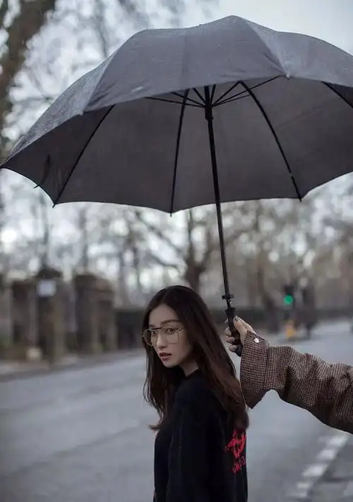 心机赛过尔晴的拍照小道具谁用想抽谁