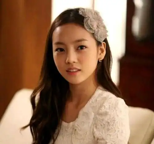 《城市猎人》主演具荷拉离世100天,没想到哥哥发文让我泪如雨下