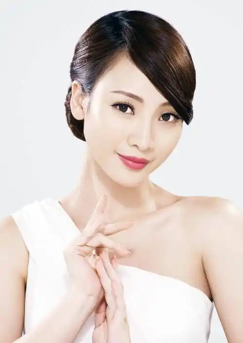 盘点中国十大颜值女明星,个个时尚迷人,都是我心目中的女神_林志玲