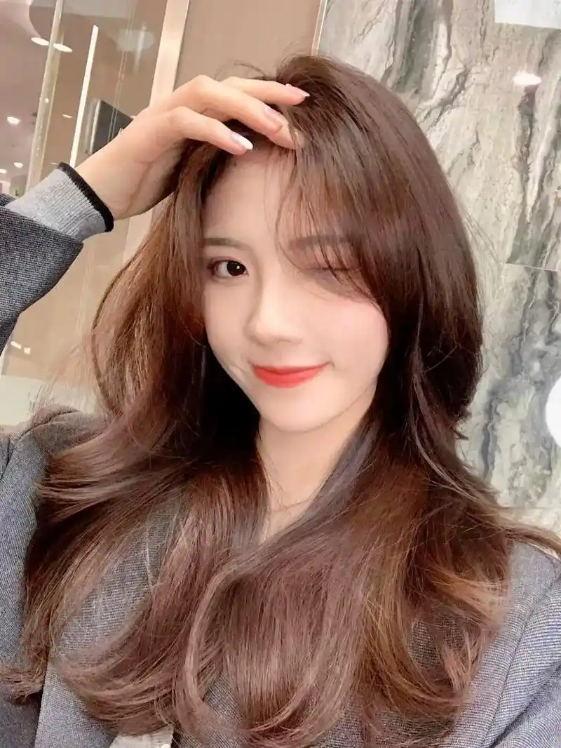 栗子色 完美适配东方人的黄皮肤 发色衬托显得皮肤更白皙 深 - 兑音