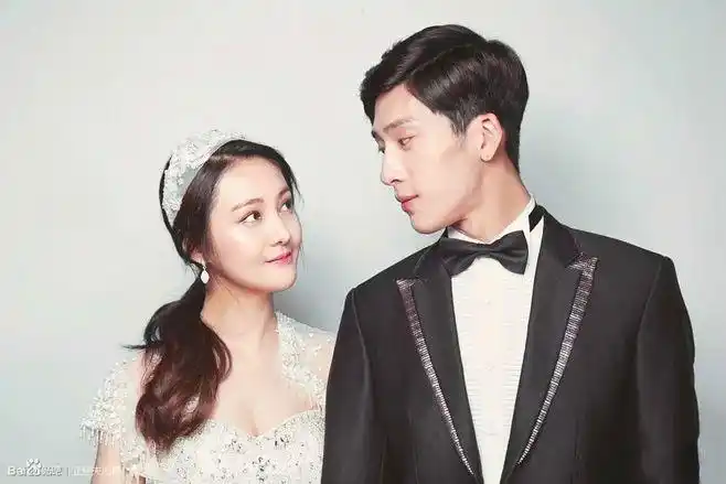 《相爱穿梭千年》,井柏然郑爽,正经夫妇