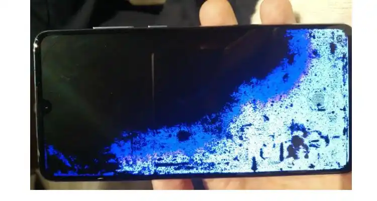 手机发生漏液时该怎么办