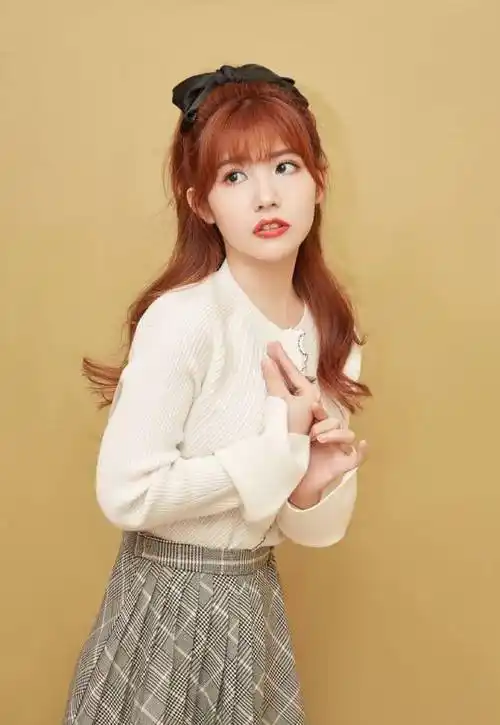 赖美云古风女扮男装撞脸陈妍希,因身材矮小遭嘲讽_网友_身高_男人