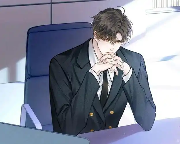 就拿西装来说,简隋英的西装从颜色到款式,无一不精致华贵.