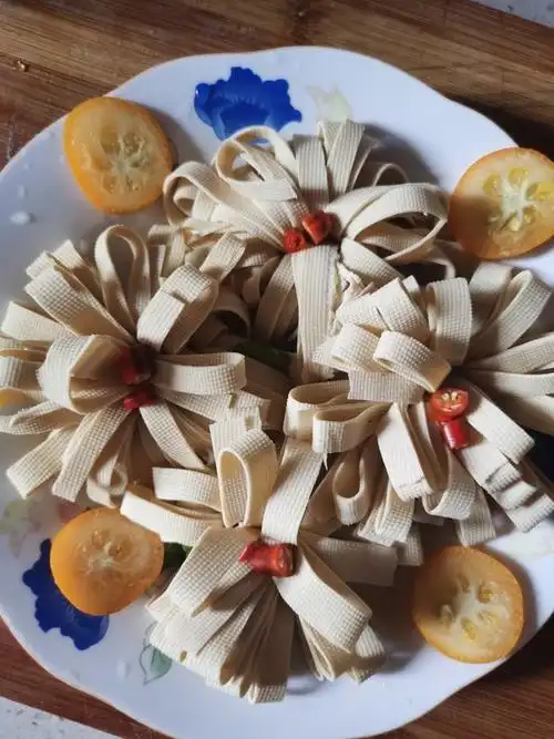 sandy333做的花开富贵拌豆皮