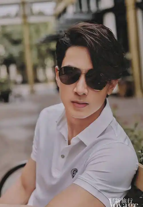 吴尊《voyage新旅行》封面大片,清晰的侧颜轮廓十分帅气_绅士_夏日
