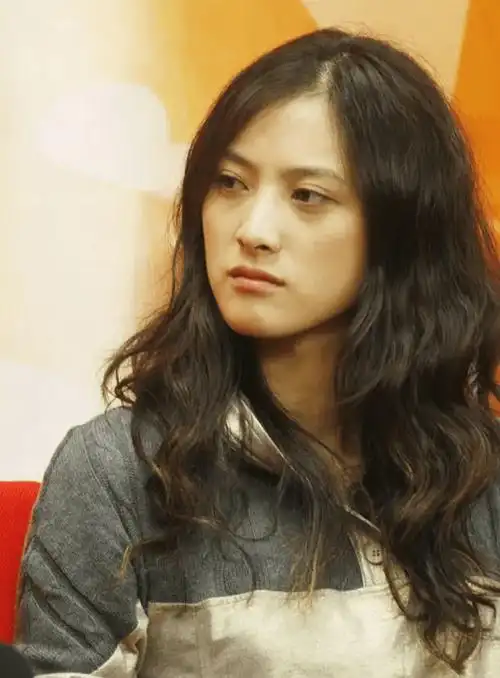 著名演员隋俊波:错过了靳东,被父母催婚,34岁低调结婚当妈妈_舞蹈