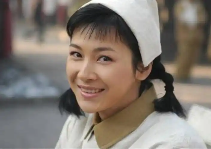 回顾《亮剑》主演境况唏嘘,有人老公入狱,有人成大佐专业户