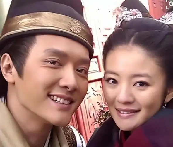 3年过去再看赵丽颖和冯绍峰的现状原来一切早就有据可依