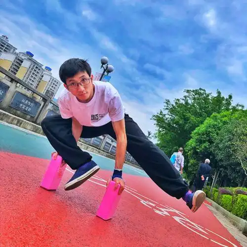 街舞breaking之宅家不如练伸手飞机撑体能