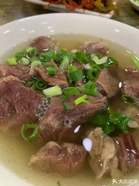 牛肉汤清汤图片