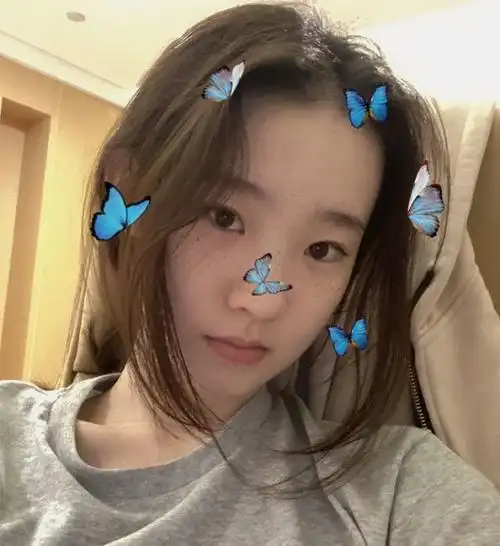 张艺凡素颜到底有多真实? 脸上雀斑看的一清二楚, 不愧是c位候选