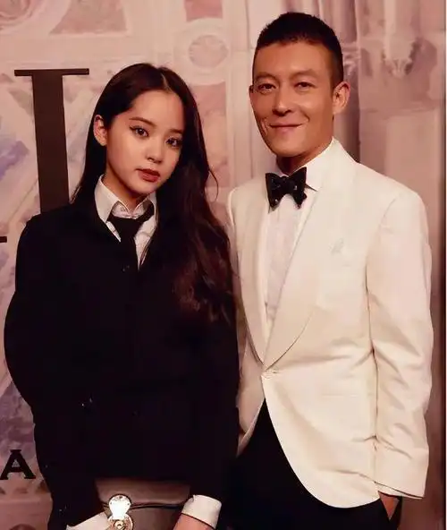 01分享至好友和朋友圈用微信扫码二维码