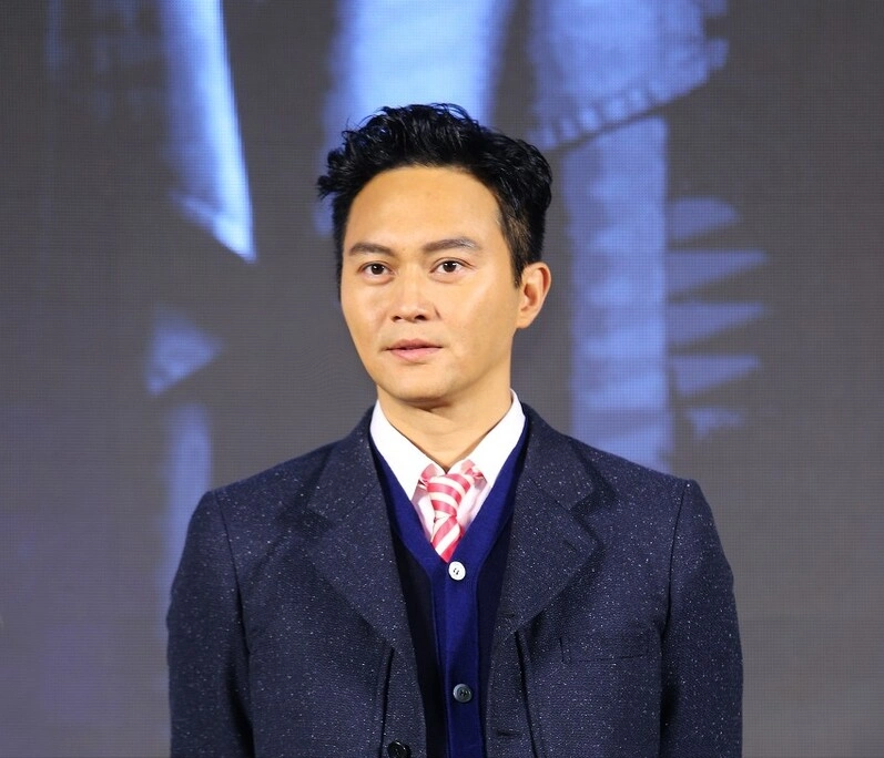 张智霖都要过五十大寿了可他怎么一点都没老还是真帅